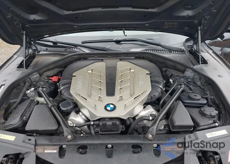 2009 BMW 750Li из США, поврежденный, VIN WBAKB835X9CY60280